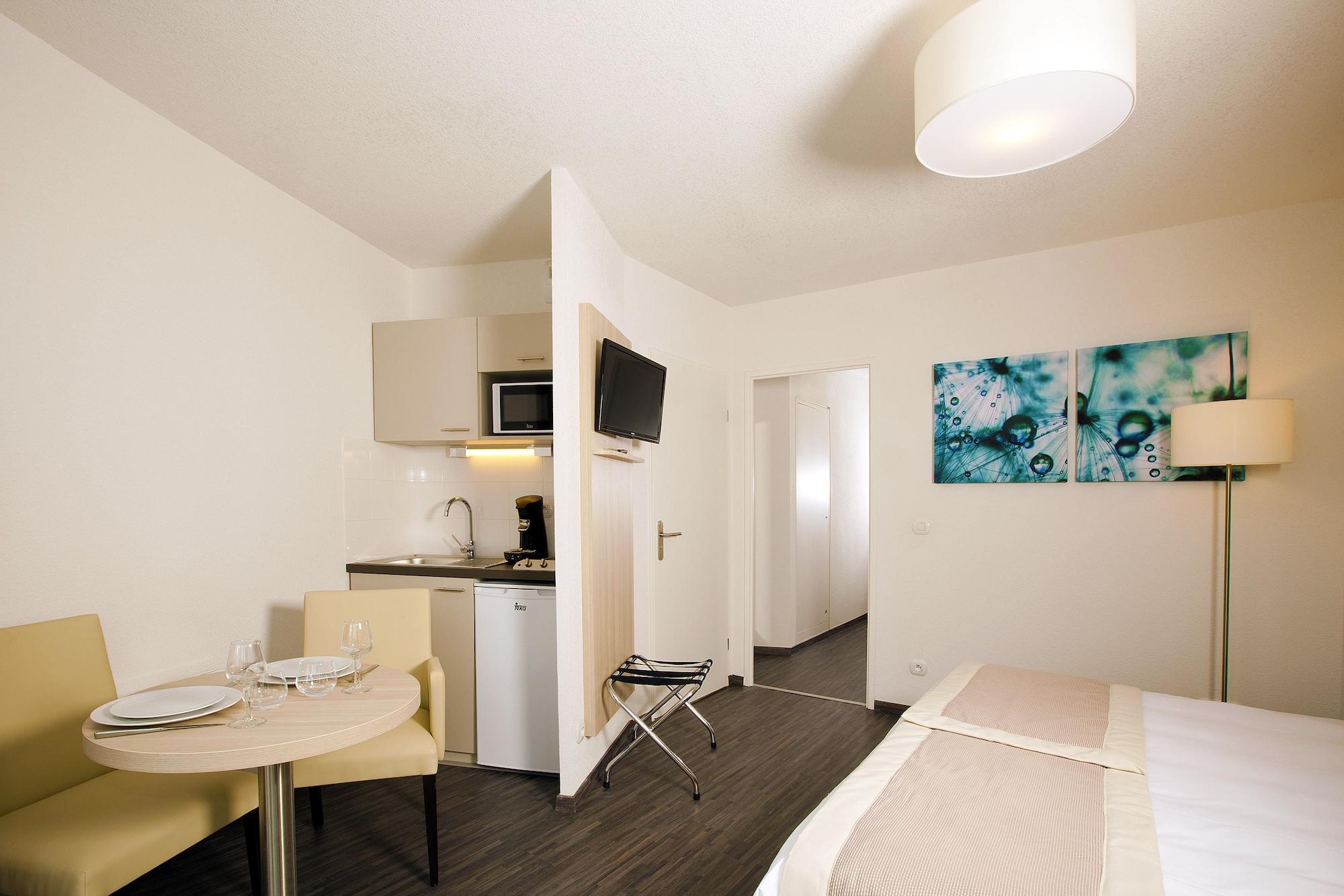 Residhome Neuilly Bords De Marne Εξωτερικό φωτογραφία