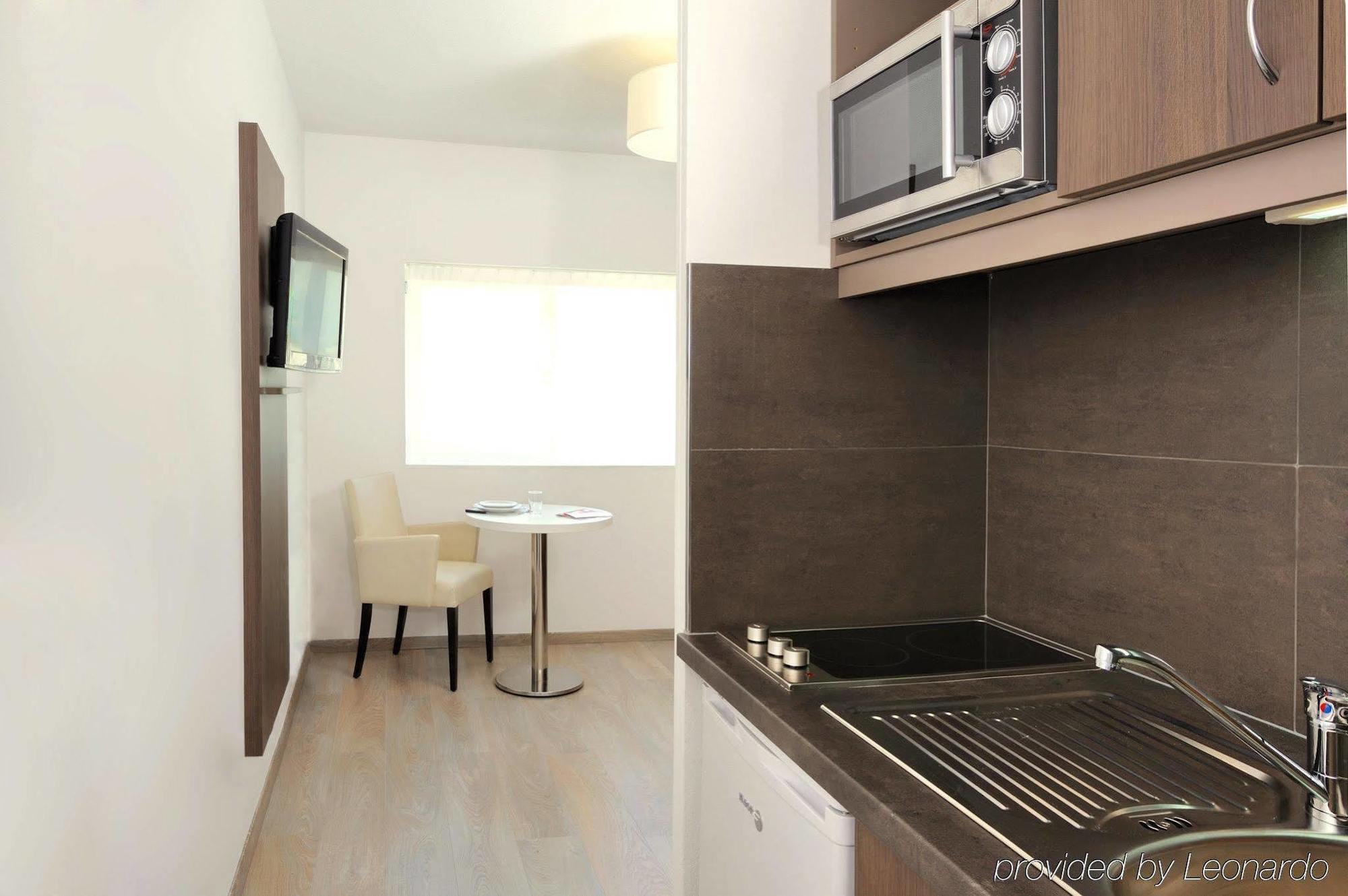 Residhome Neuilly Bords De Marne Εξωτερικό φωτογραφία